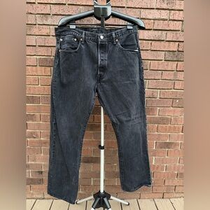 Levis 501 Button Fly Black Denim Jeans Mens Size 38 x 32  Straight Leg Red Tab